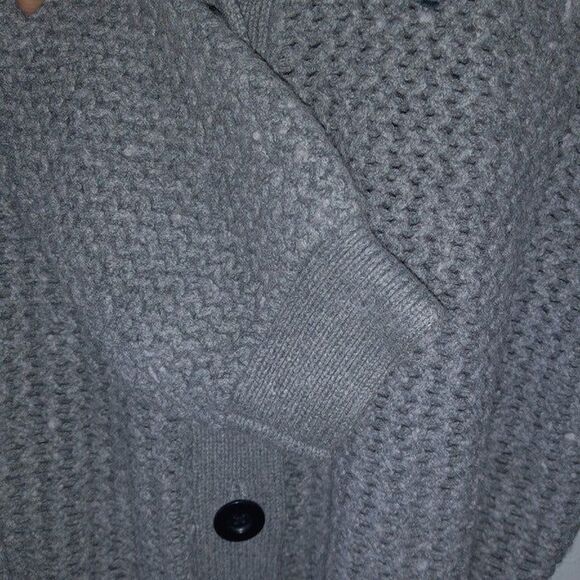 Old Navy Chunky Knit Grandpa Cardigan-Lambs Wool Blend-Belted-Button Front - Picture 4 of 10